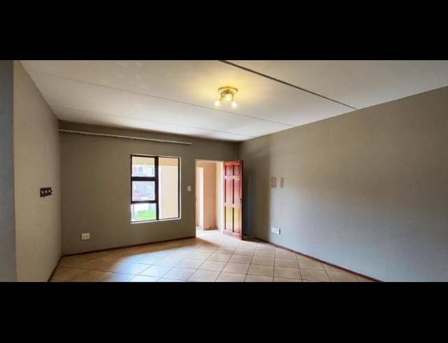 3 BEDROOM APARTMENT FOR SALE IN ALBERTSDAL